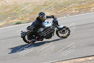 media/Feb-05-2023-Classic Track Day (Sun) [[c35aca4a42]]/Group 3/session 1 turn 9/